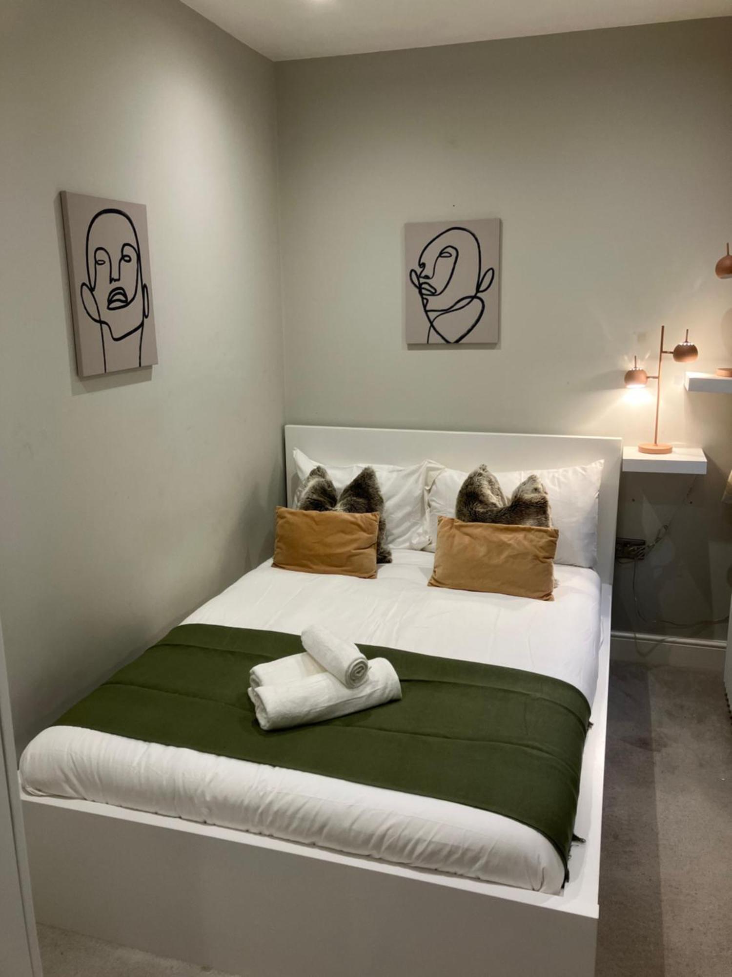Brilliant 2 Bed Apartment - Spacious, Central & Well-Connected London Exterior photo